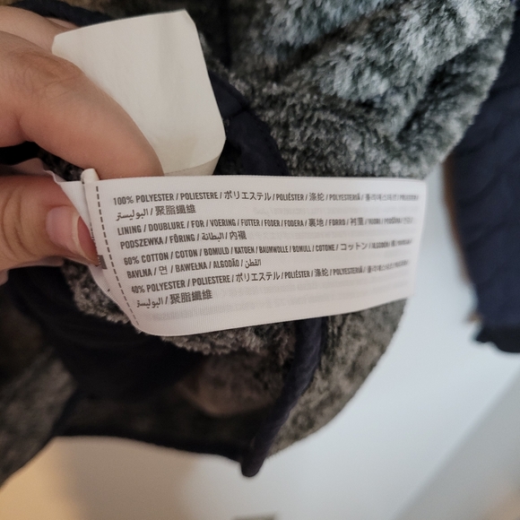 Abercrombie and Fitch Gray/Black Asymmetrical Pullover - Picture 9 of 12